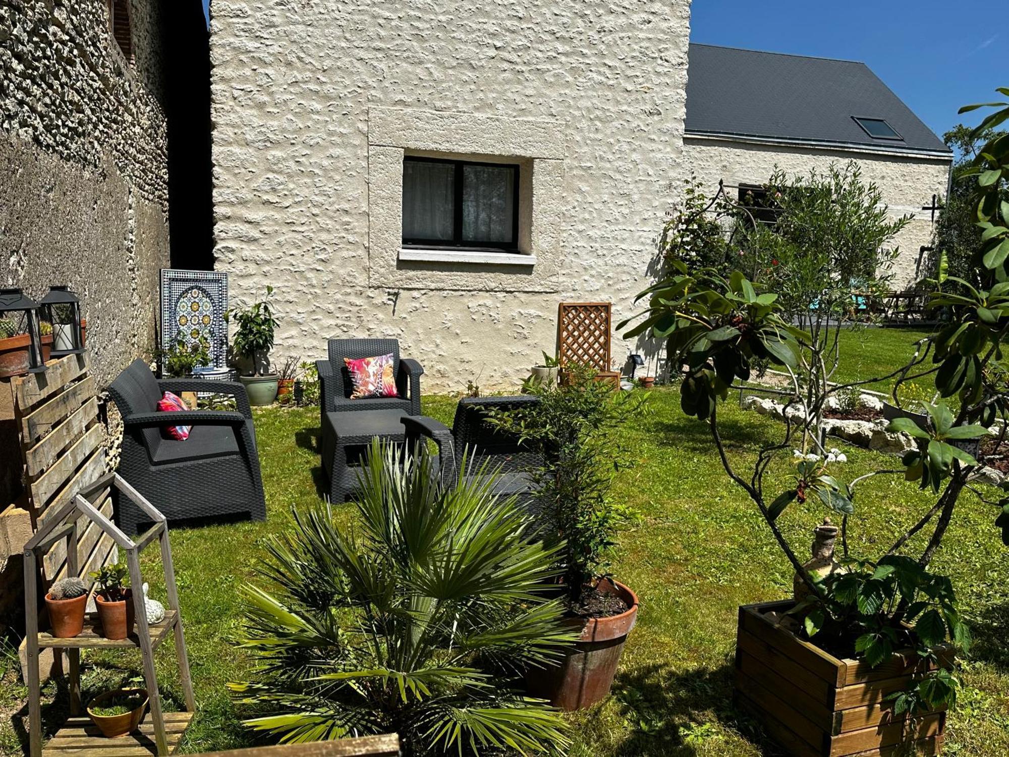 Gite Du Chat Roux La Chapelle-Saint-Martin-en-Plaine المظهر الخارجي الصورة
